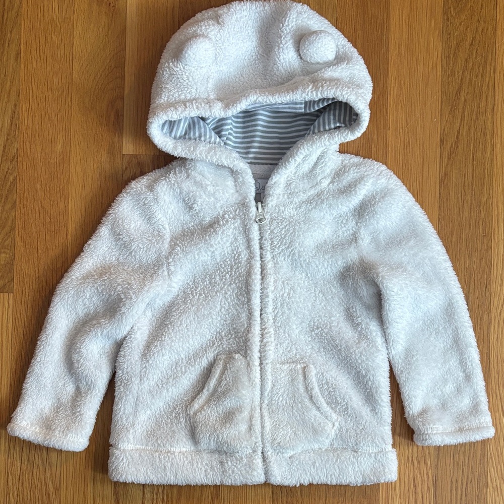 24M Quiltex White Fuzzy Zip Up Hoodie